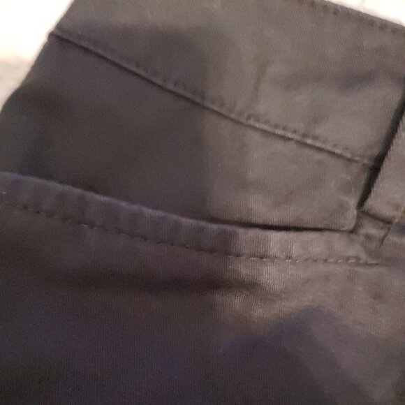 Kim Rogers Black Capris - Picture 3 of 4
